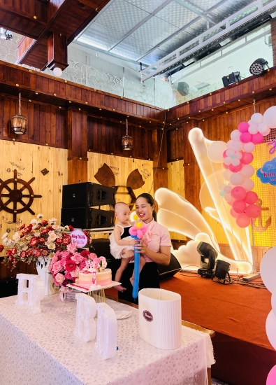 TIỆC THÔI NÔI BÉ KIM NGÂN ( Dâu Tây) 26/8