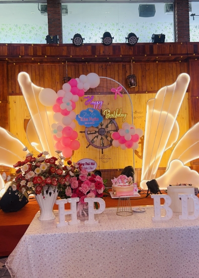 TIỆC THÔI NÔI BÉ KIM NGÂN ( Dâu Tây) 26/8