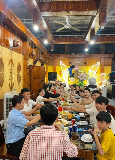 TIỆC THÔI NÔI BÉ KIM NGÂN ( Dâu Tây) 26/8
