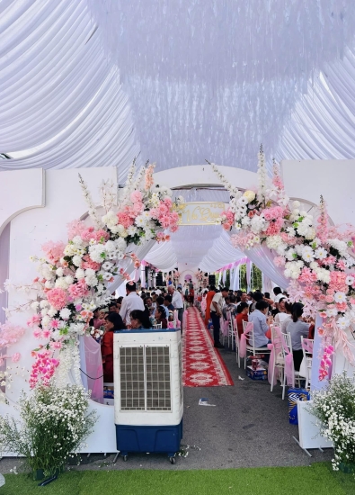 TIỆC CƯỚI THÙY LINH 
