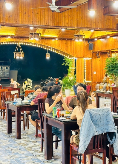 NHÀ HÀNG TIỆC CƯỚI BÀU BÀNG