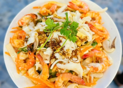 GỎI HẢI SẢN TÔM MỰC