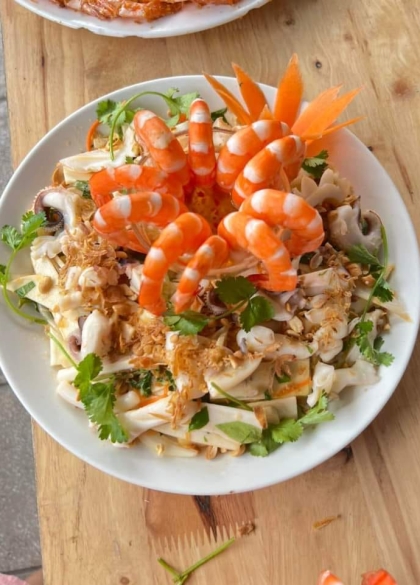 GỎI NGÓ SEN TÔM THỊT